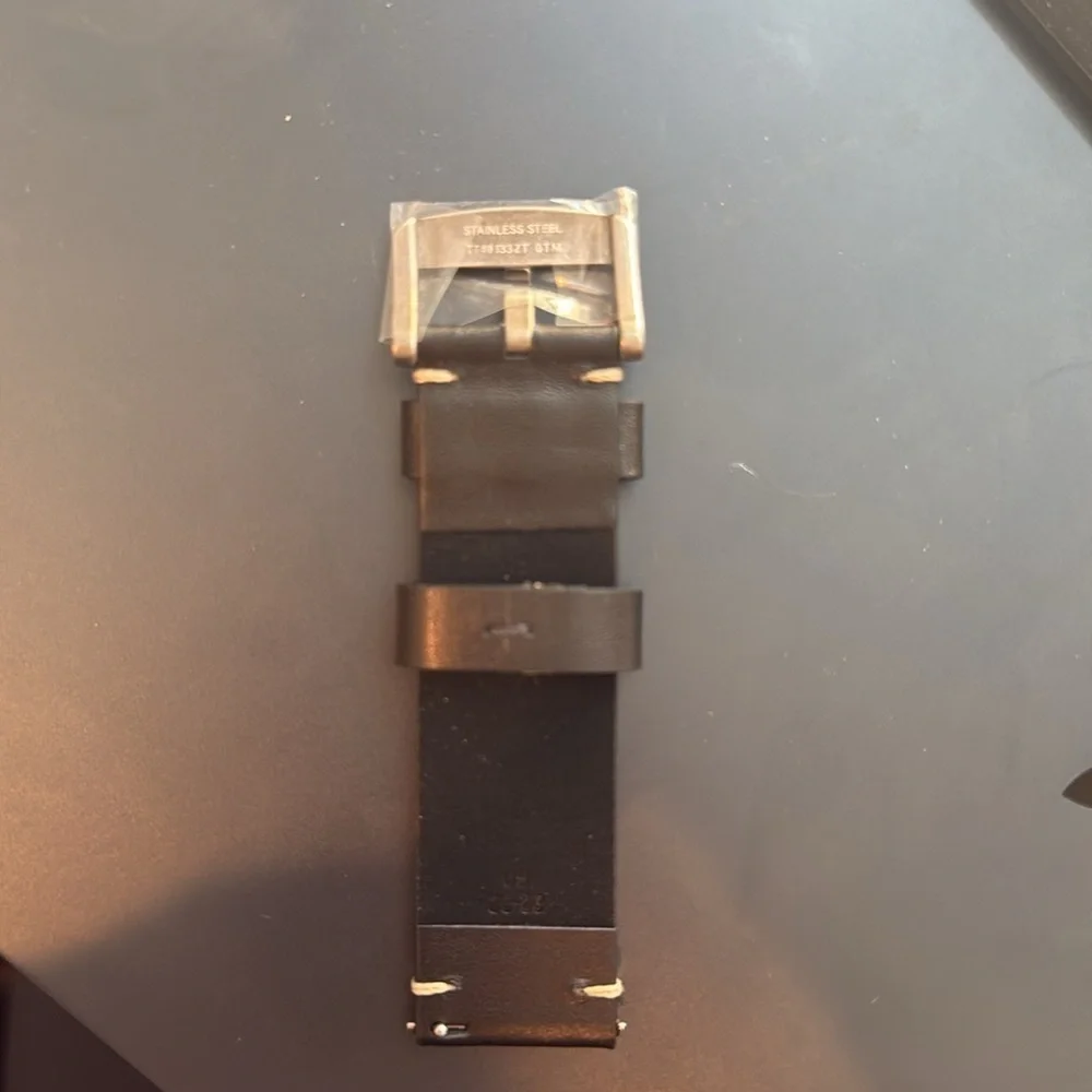 Tissot Gent XL 3×3 Street Basketball Limited Edition Leather Strap 22-22